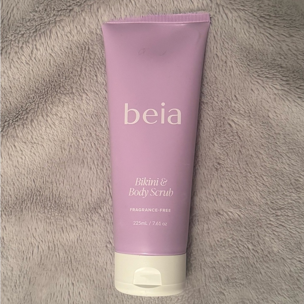 Beia Bikini‎ & Body Scrub